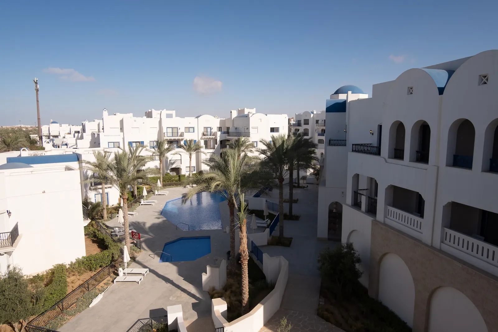 1BR PoolView | Greek Marassi