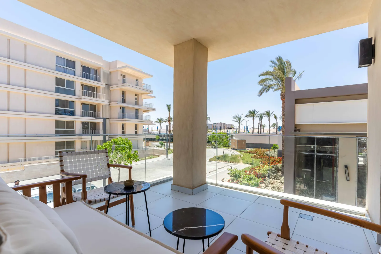 2BR with Terrace | Marassi