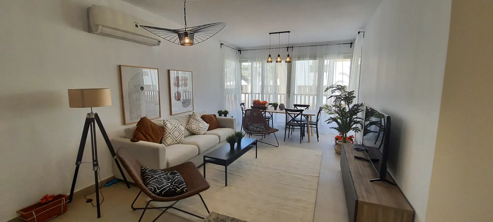 C08-F04 Beachtown 2 Bedroom Apartment