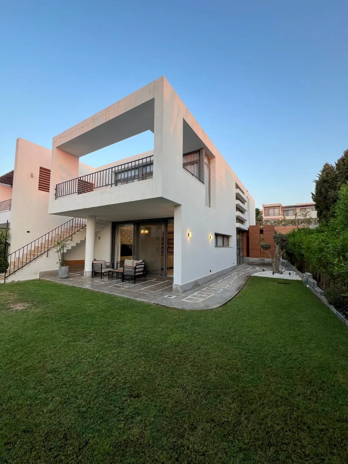 Timber Pergola and Sunset Terrace — 4-Bedroom Villa, Sheikh Zayed
