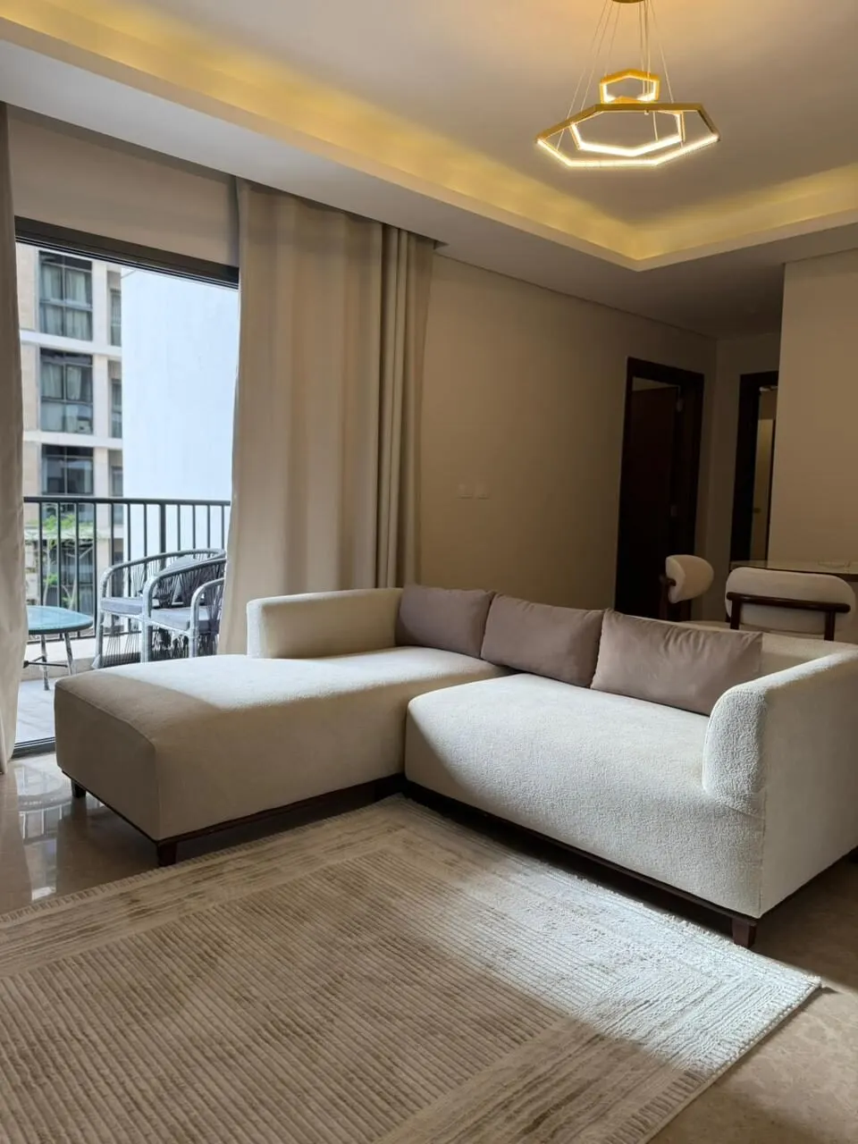 Golden Hexagon Home — 2-Bedroom Apartment, Sheikh Zayed