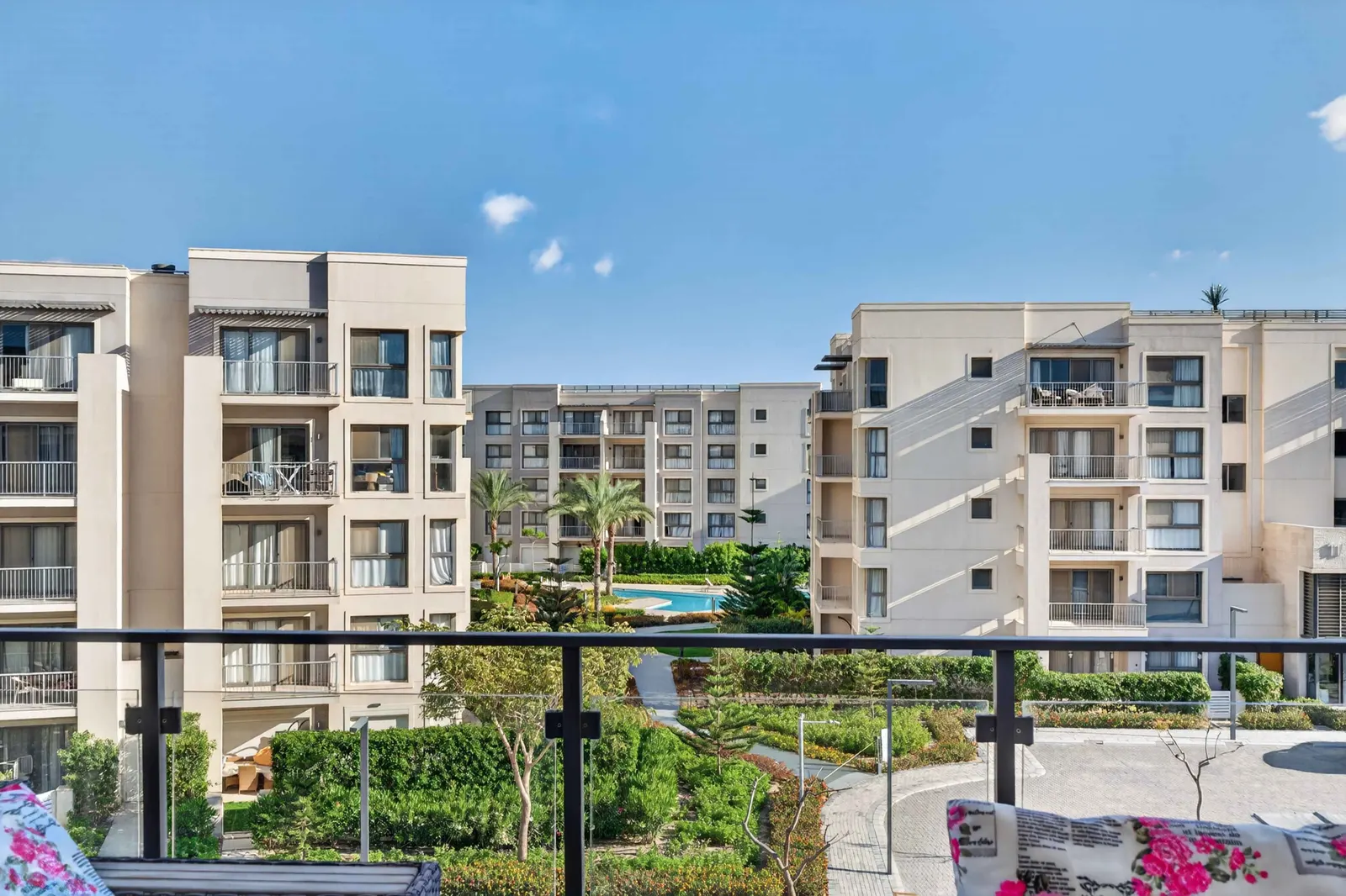 Beautiful 1BDR Pool View · Marassi