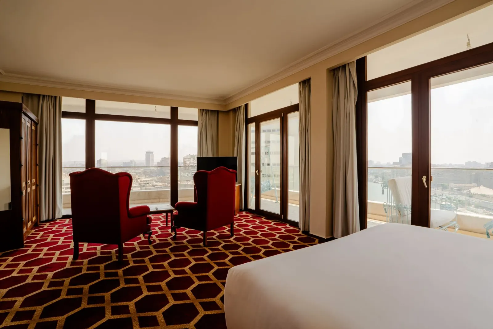 1 Bedroom Royal suite King bed Nile view