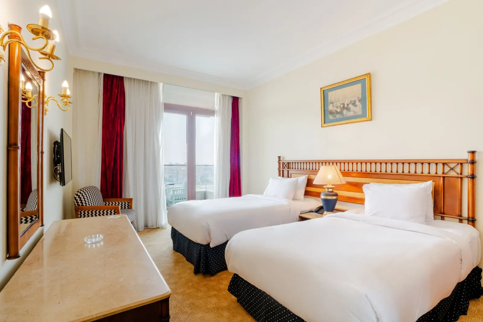 1 Bedroom suite Twin bed Nile view