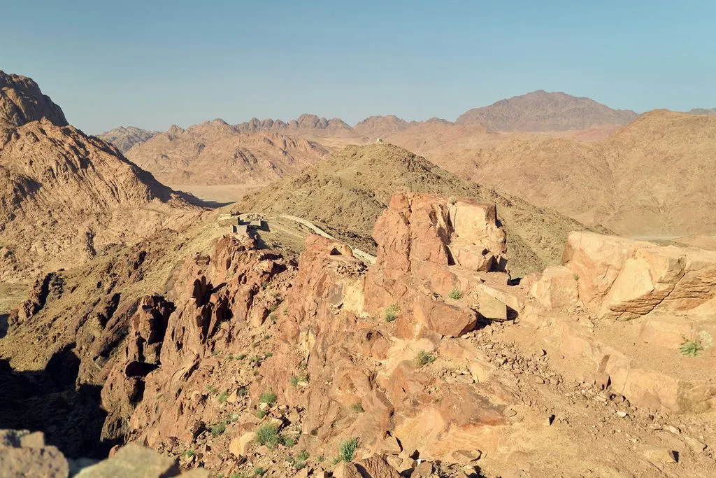 2 Nights Luxor- Desert- Luxor