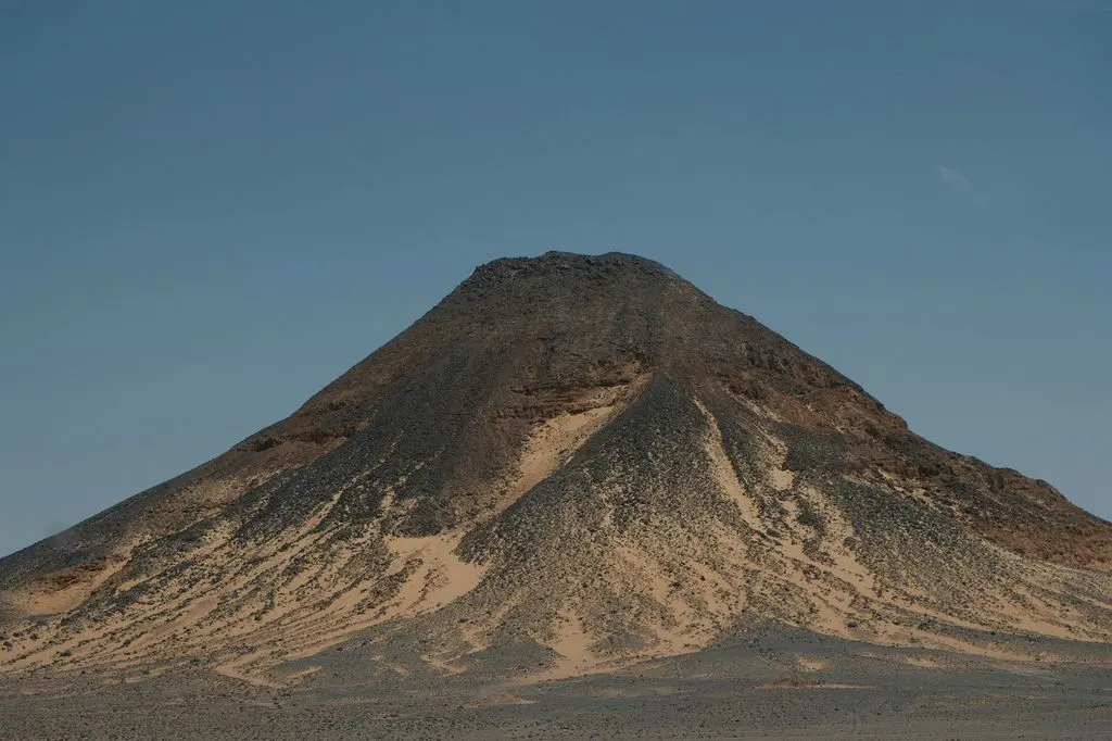 Exploring the desert From Cairo To Luxor