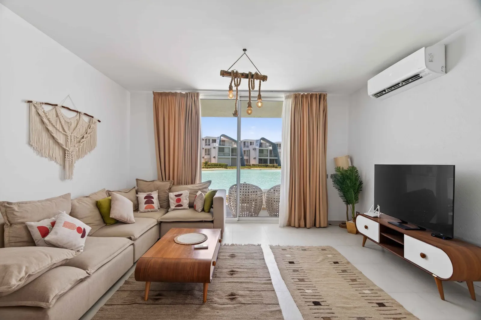 Fouka 3BR Chalet | Lagoon View