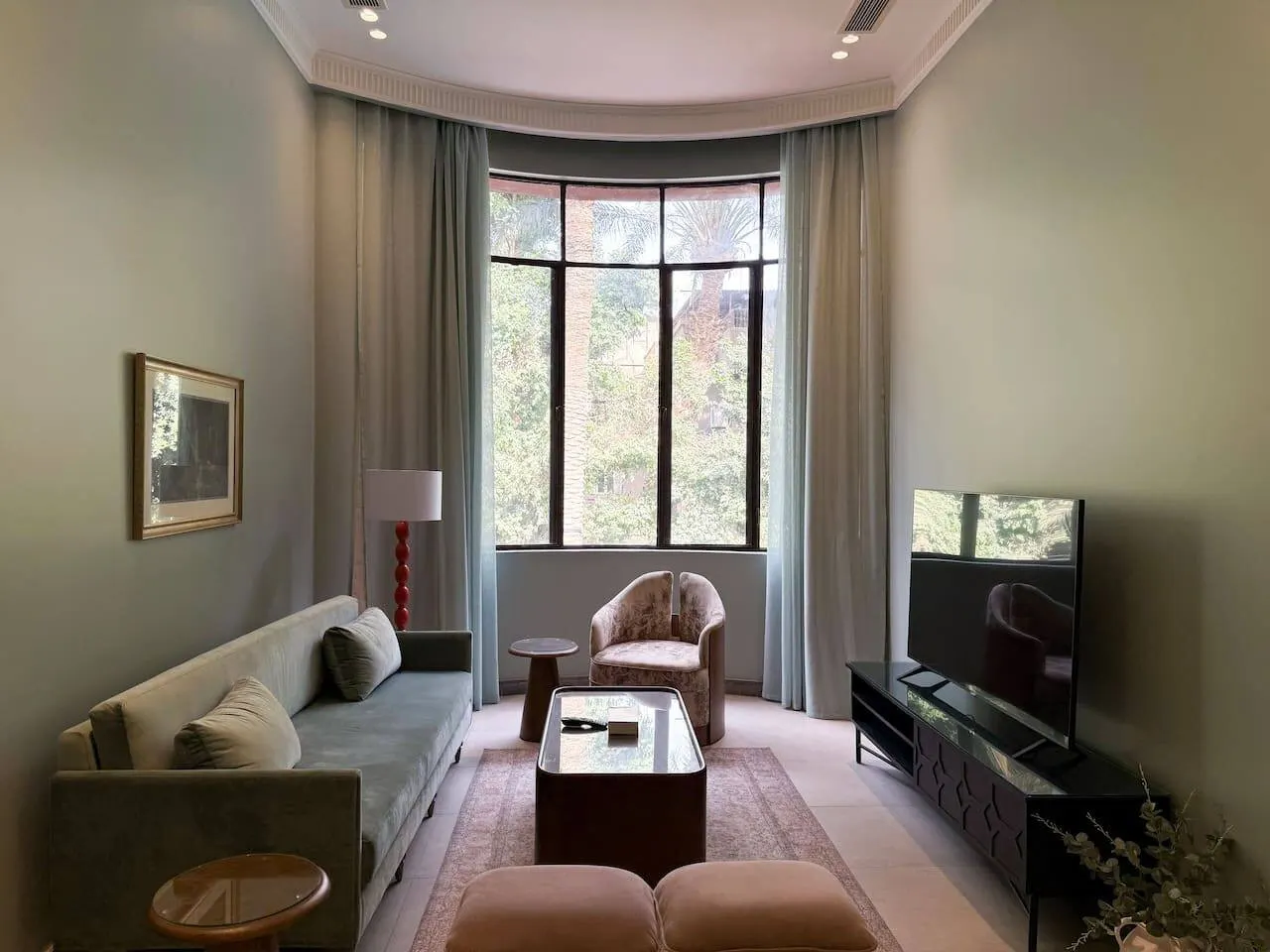 Two-Bedroom with Two Double Beds and Bright Windows