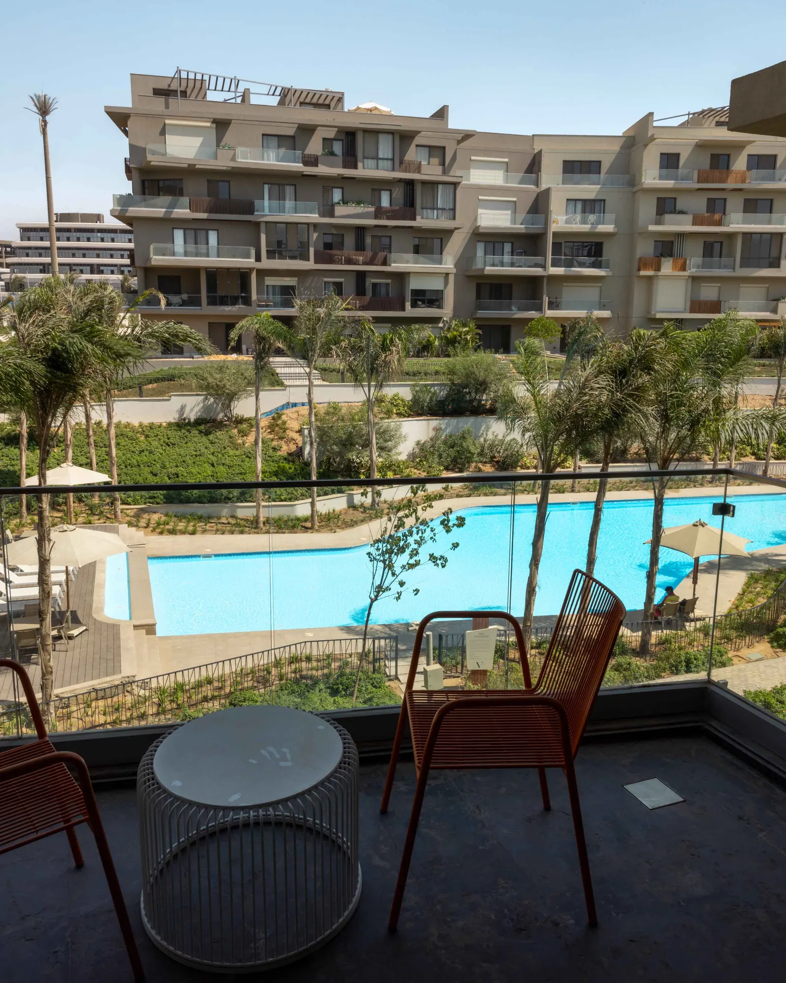 Amazing Studio Pool View | Villette