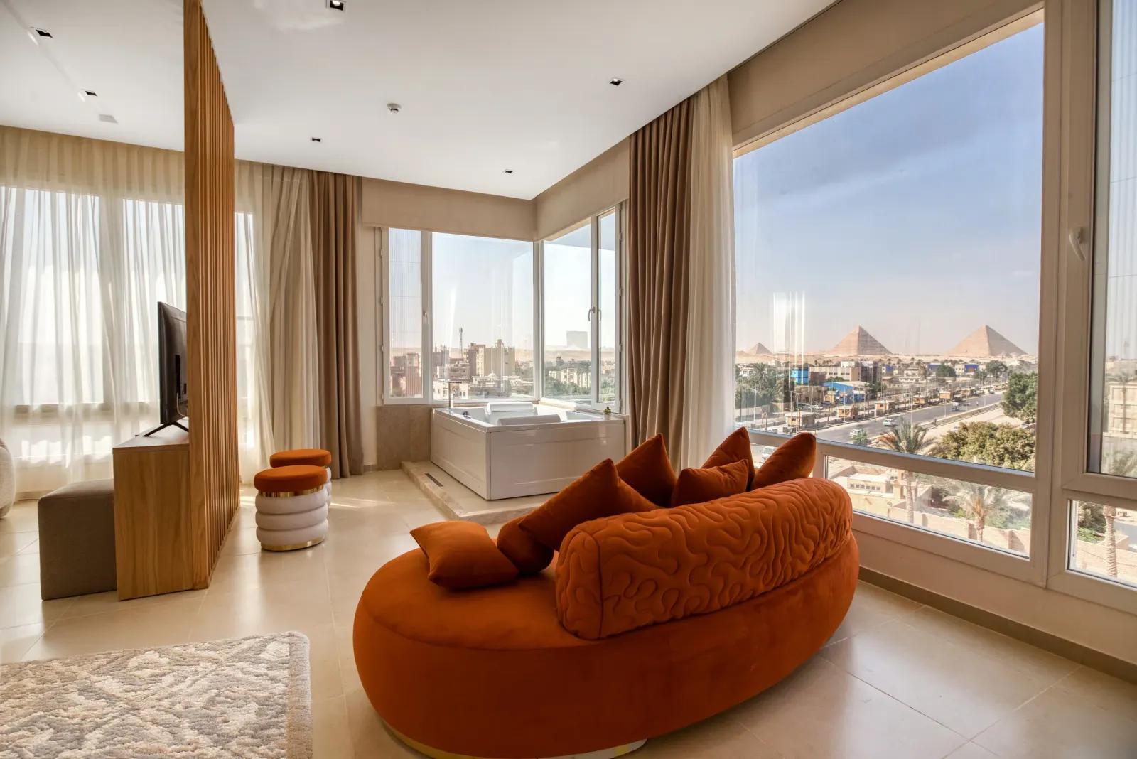 Executive Suite with Pyramids View — Mazar Pyramids Hotel
