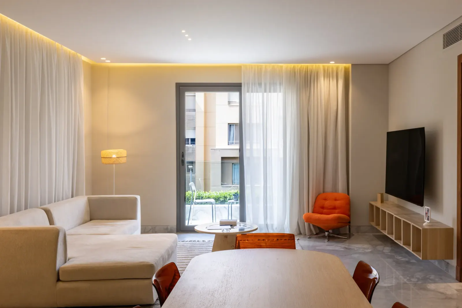 Brand new soft light 2BR @ Silver Palm