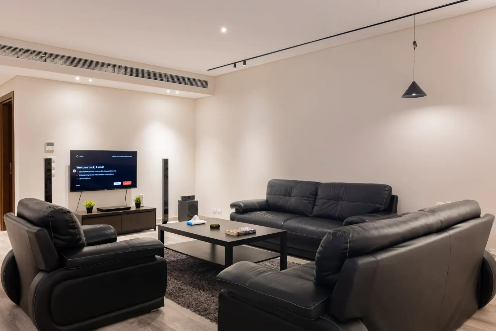 Fully Furnished/Serviced 2 Bed Apart GF @ Silver Palm