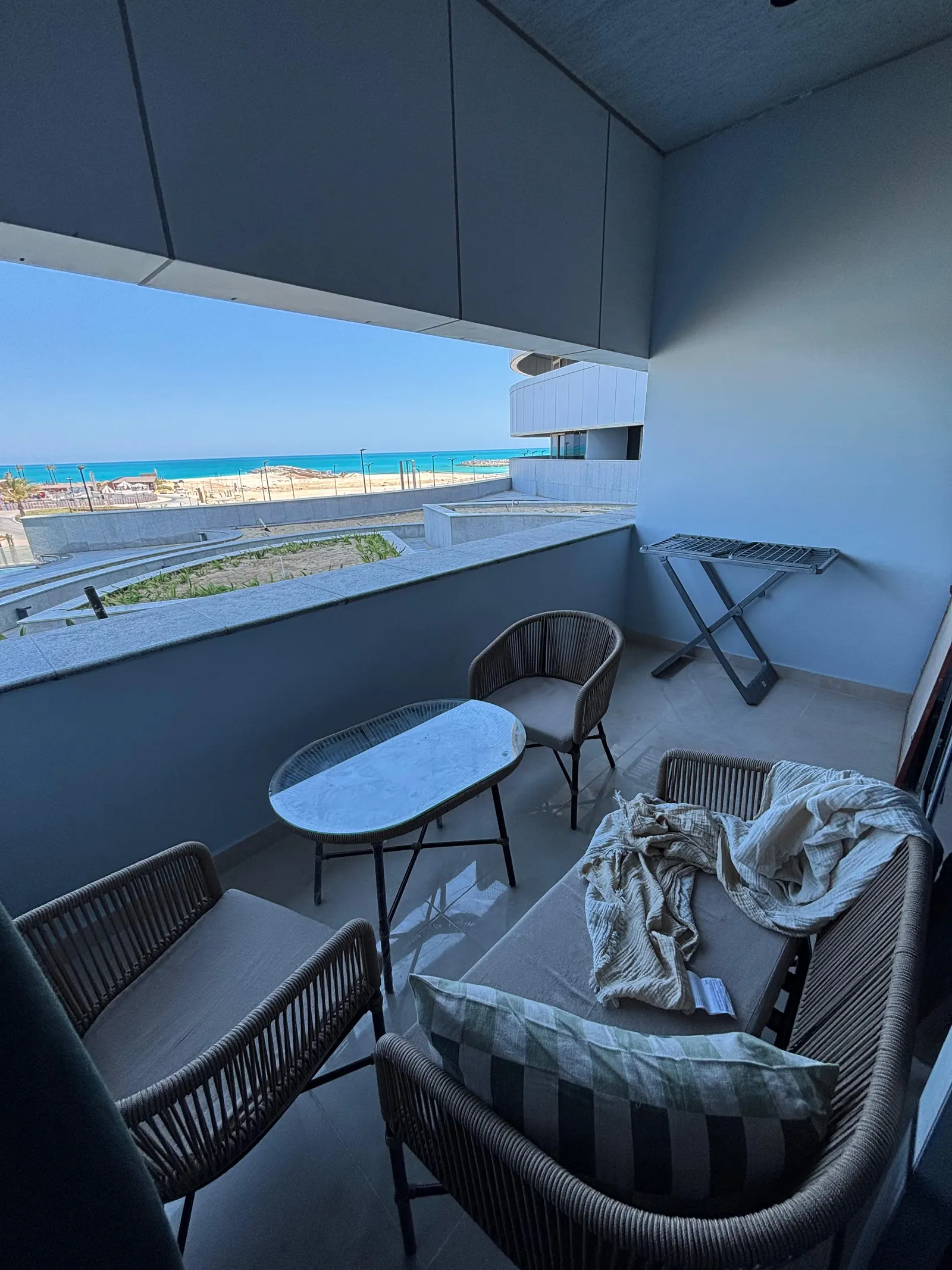 Studio @ City Edge | Pool and Sea view