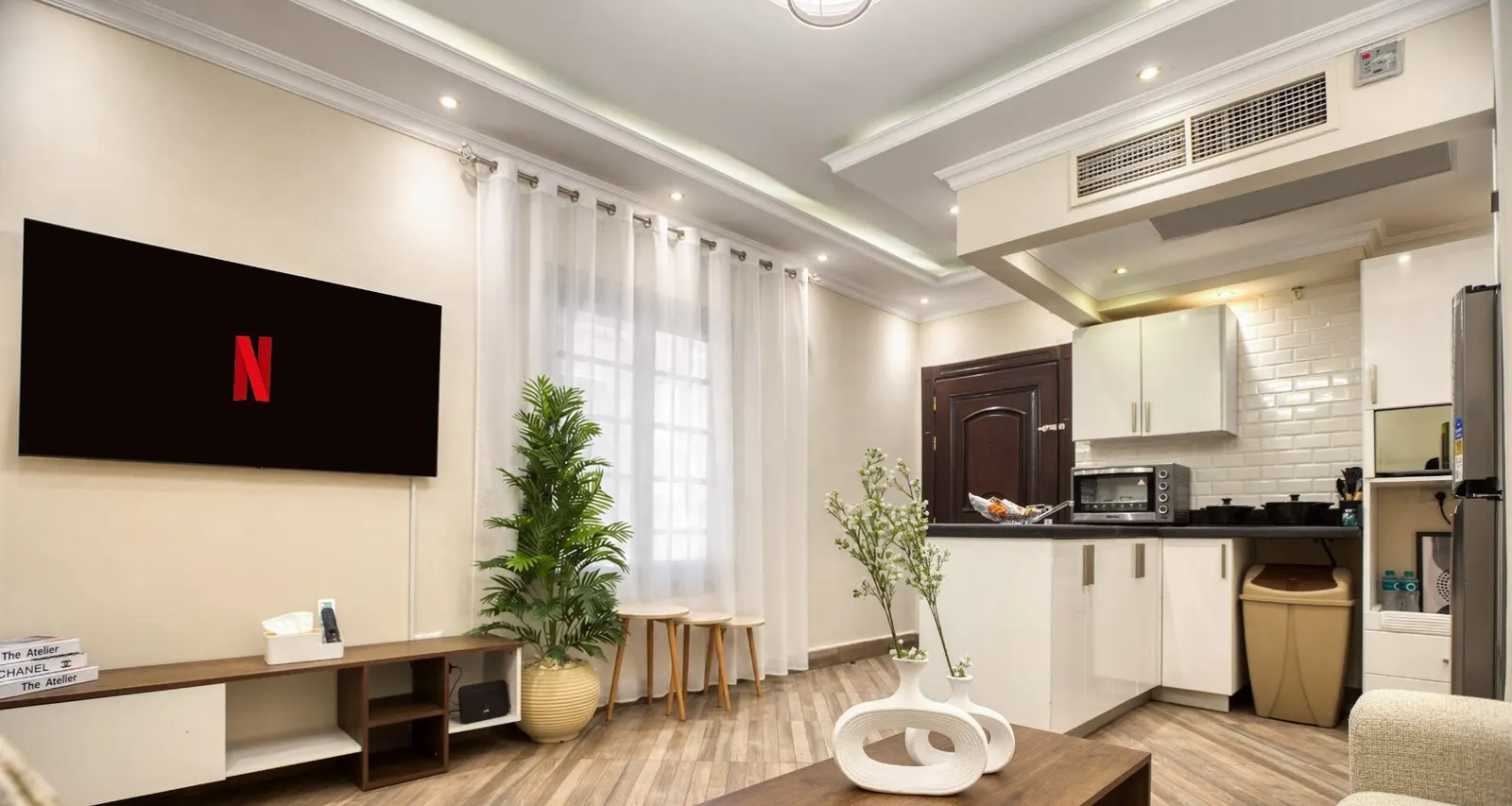 Blue Botanical Wall Home — 1-Bedroom, Fifth Settlement