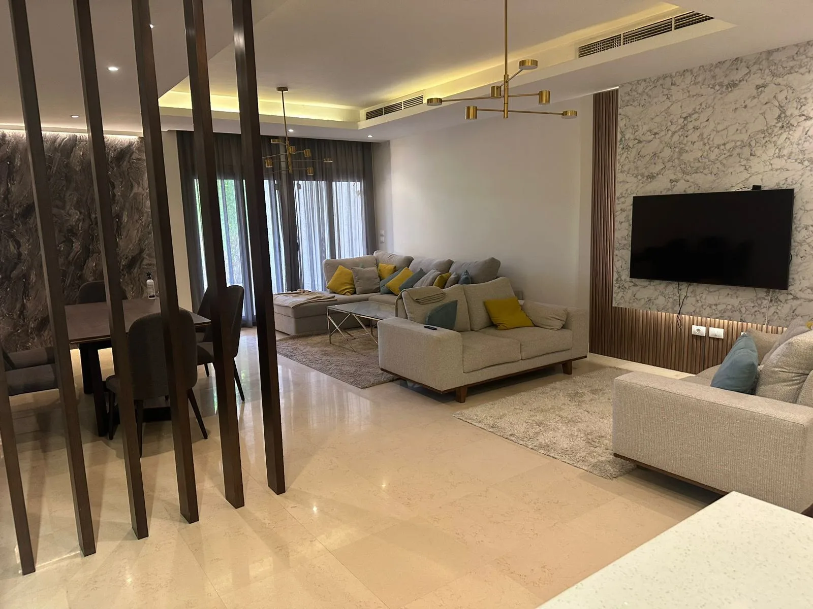 Luxury Apt - 3BR - CFC (XLV)