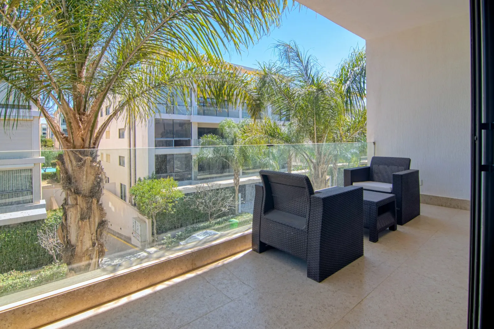The ChicNest — 2BR at Lake View Residence