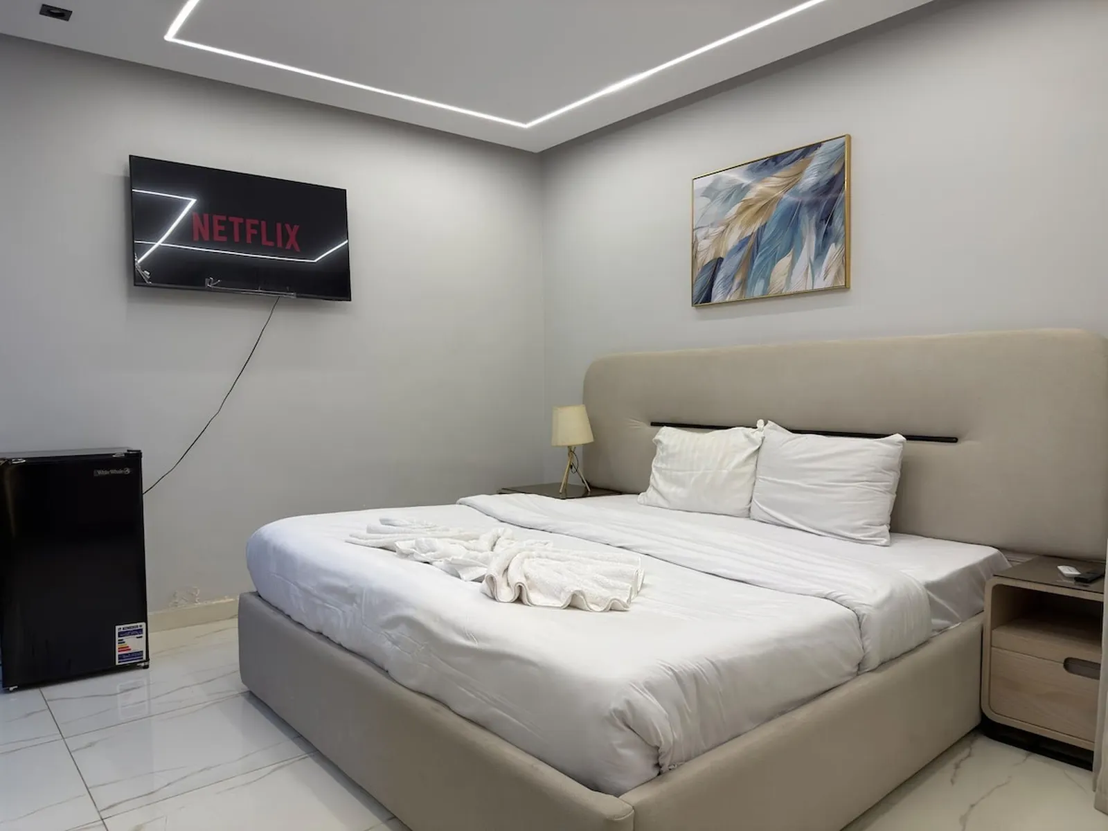 Feather-Art Double Suite — 1-Bedroom, Agouza