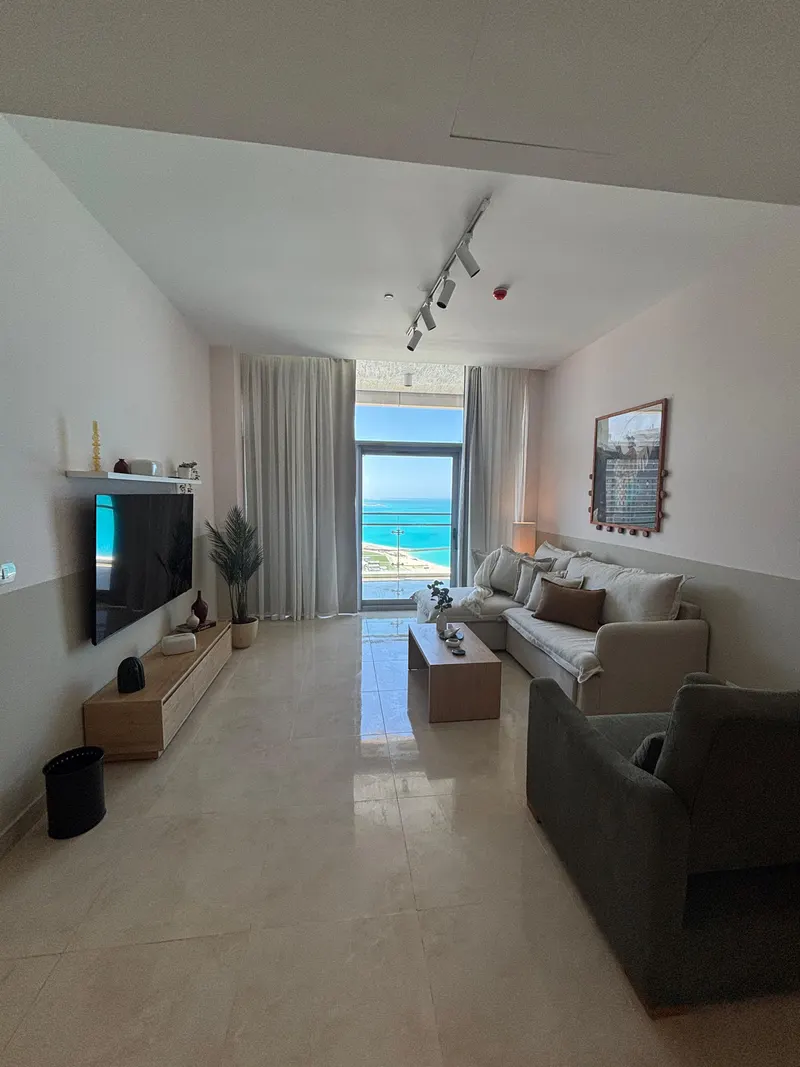 1BDR Aprt. At City Edge Sea view — photo 6