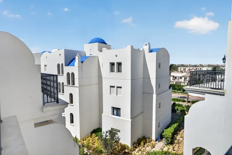 1BDR Serviced Apartment · Greek