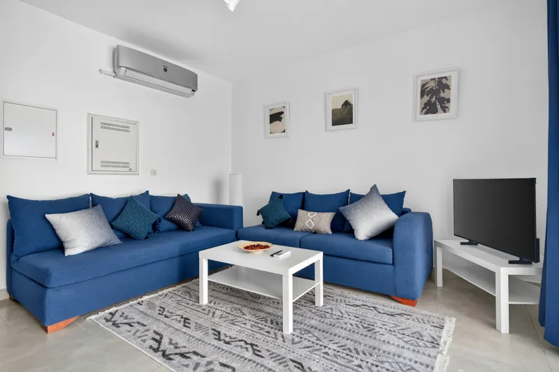 1BDR Serviced Apartment · Greek — photo 4