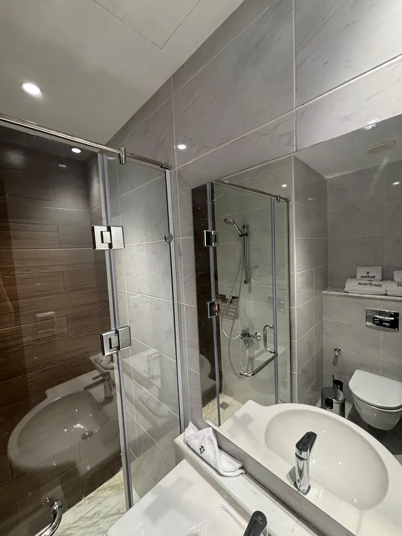 1BR @ City Edge | Sea view — photo 2