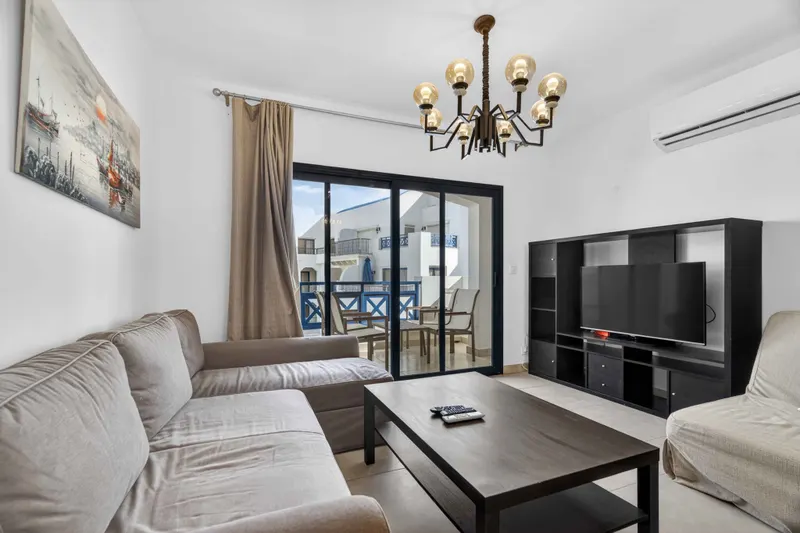 1BR · Greek Village — photo 2
