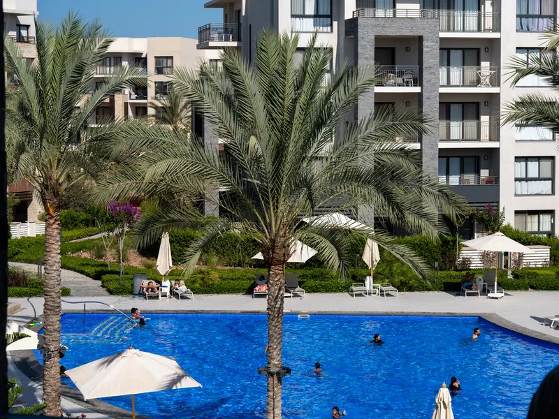 2BR Pool View | Marina — photo 3