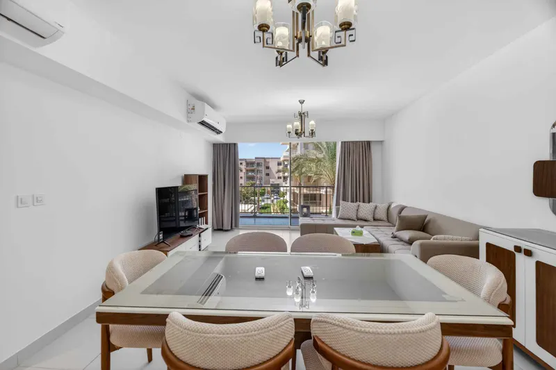 2BDR Aprt with Pool View, photo 4