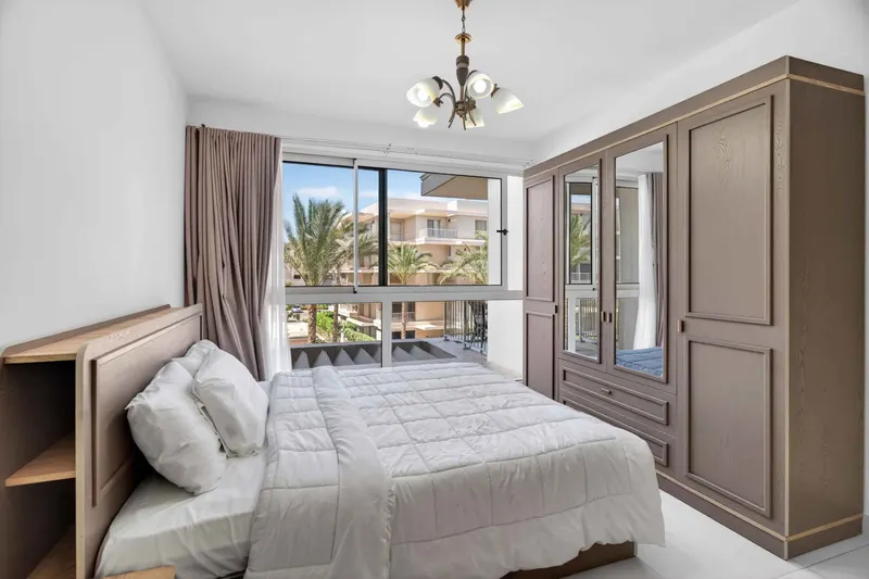 2BDR Aprt with Pool View, photo 7