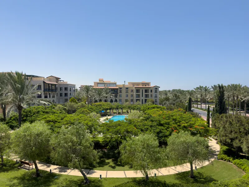 2BR Apartment | Pool View | Catania