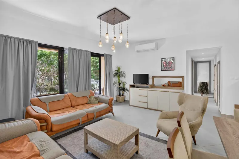 2BR Chalet - Garden View - Blanca
