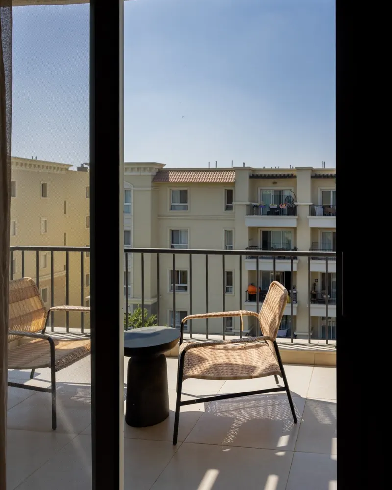 Serene 2BR Apartment – Mivida Boulevard