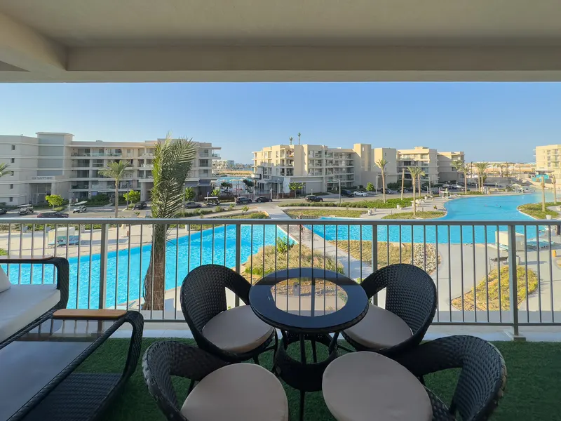 3BR+Nanny Lagoon View & Partial Sea views