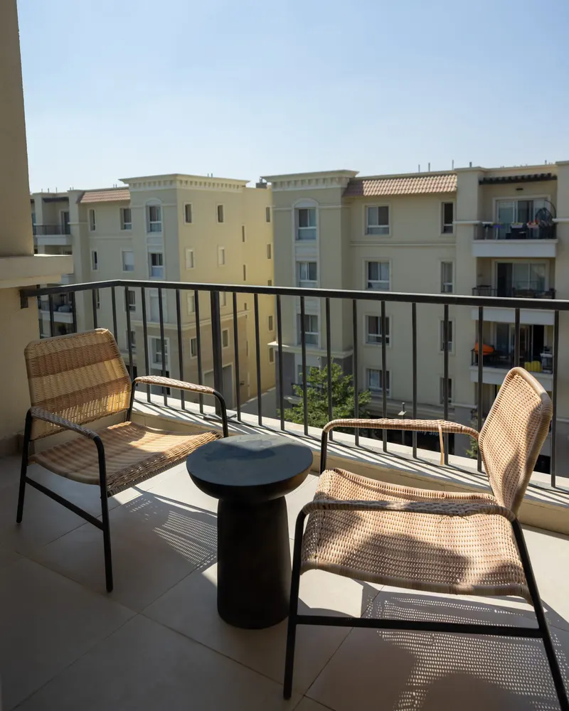 Bright 3BR Apartment – Mivida Boulevard