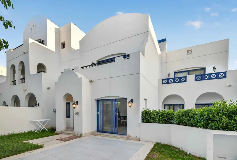 3BR TownHouse Greek Village — photo 3
