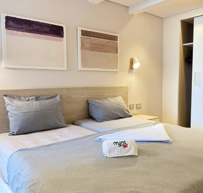 Chic 2BR Serviced Apartment in Fouka Bay | Front Row Sea View Retreat, photo 3