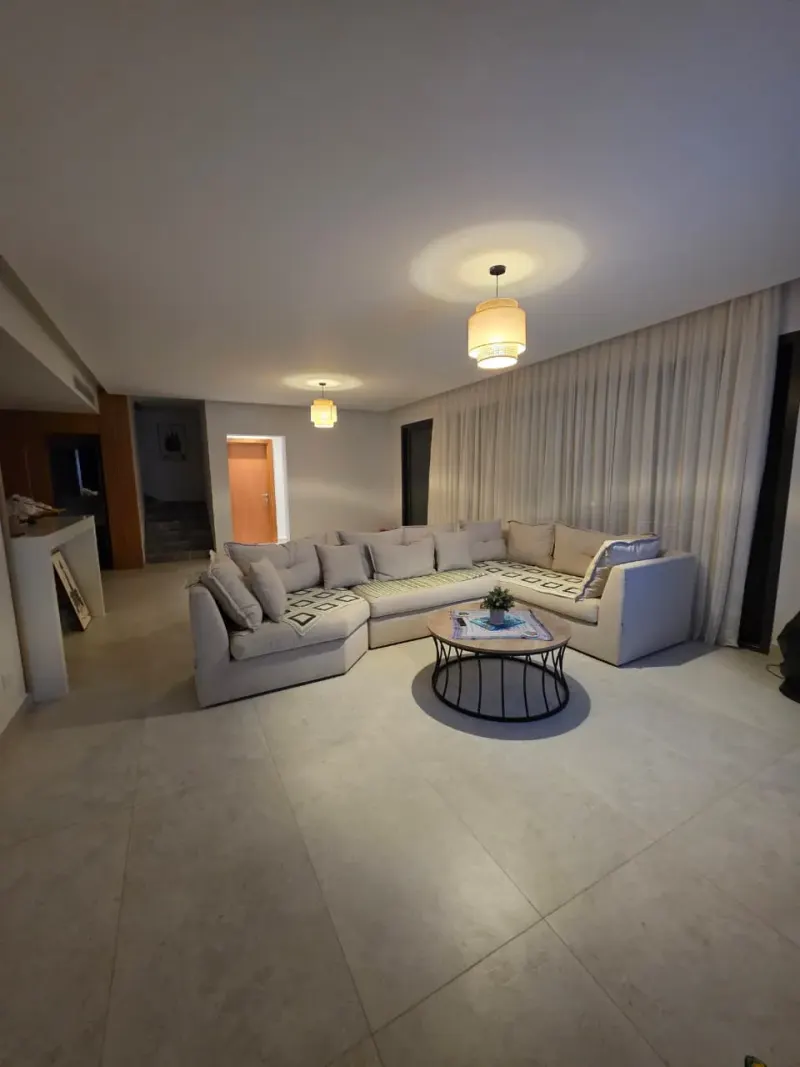 69C Bayhomes 4 Bedroom + Maid's Room Quad chalet, photo 2