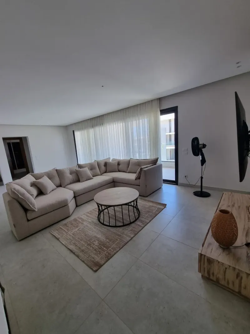 69C Bayhomes 4 Bedroom + Maid's Room Quad chalet, photo 3