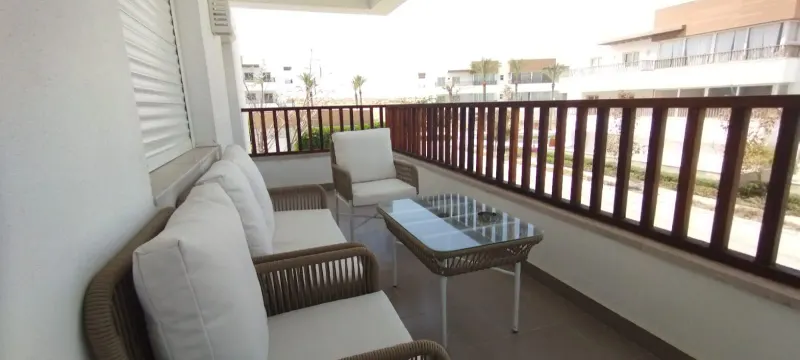 B01-F01 Beachtown 2 Bedroom Apartment, photo 4