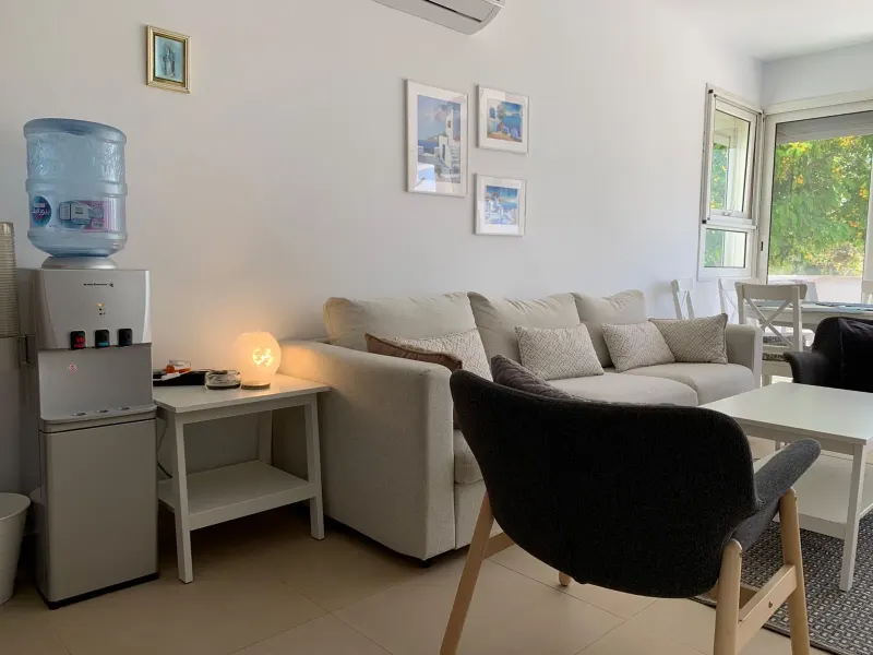 B01-G04 Beachtown 2 Bedroom Apartment — photo 4