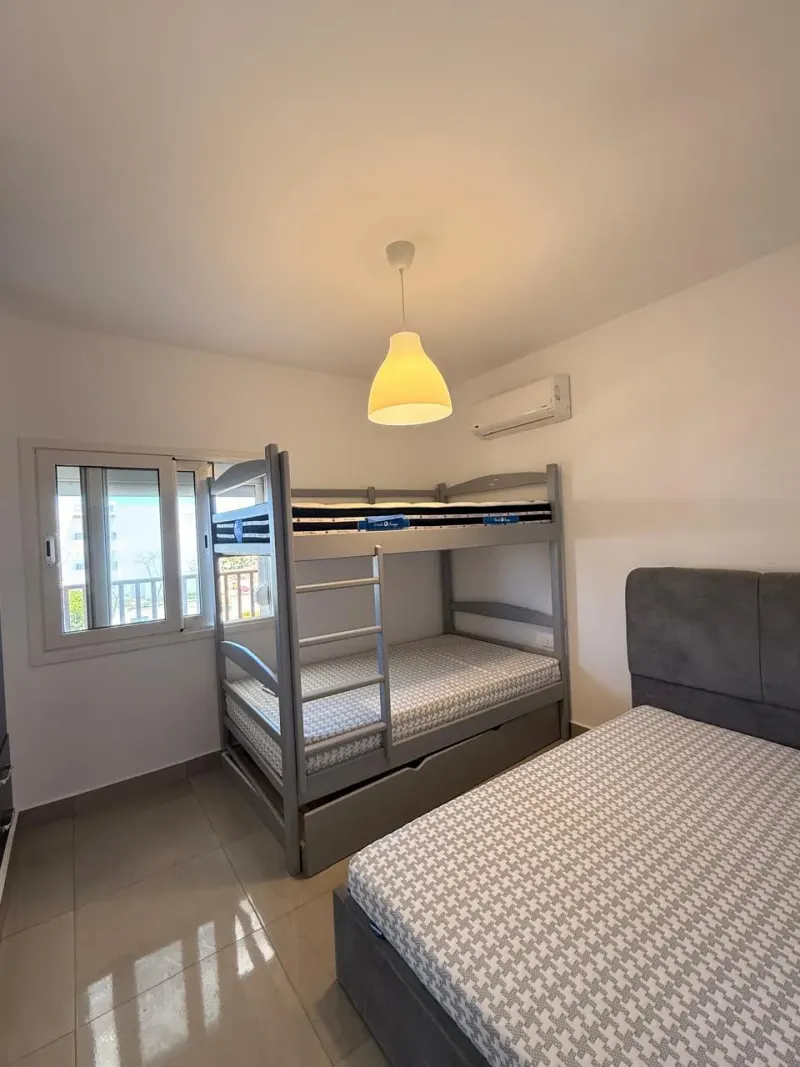 B09-F06 Beachtown 2 Bedroom Apartment, photo 2