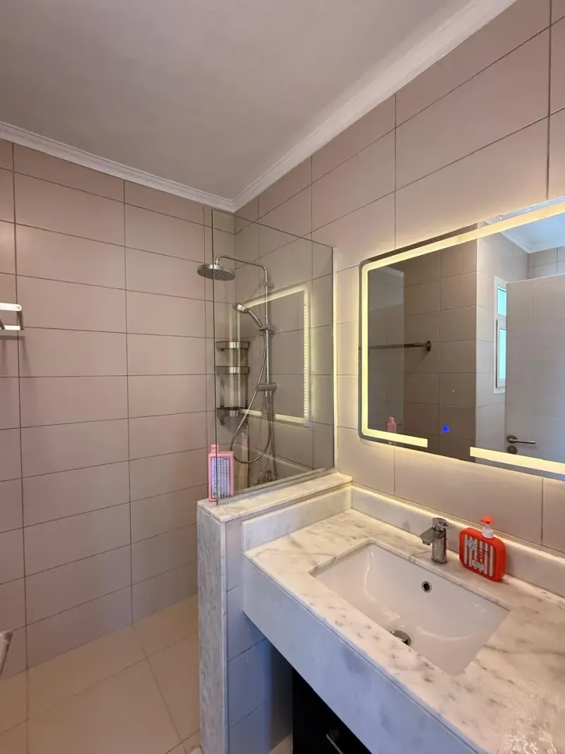 B09-F06 Beachtown 2 Bedroom Apartment, photo 5