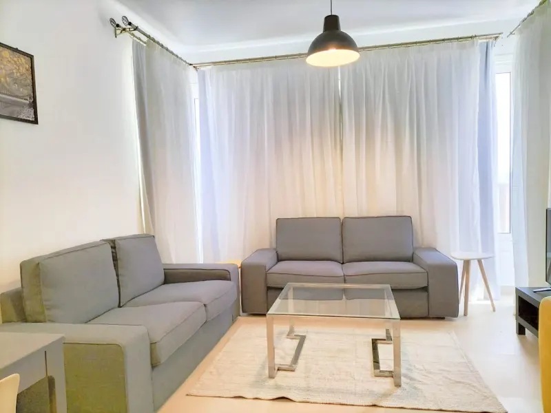 B09-S02 Beachtown 2 Bedroom Apartment — photo 4
