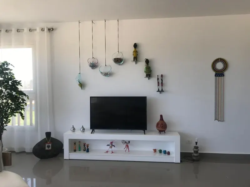 C01-S01 Beachtown 2 Bedroom + Maid's Room Apartment — photo 4