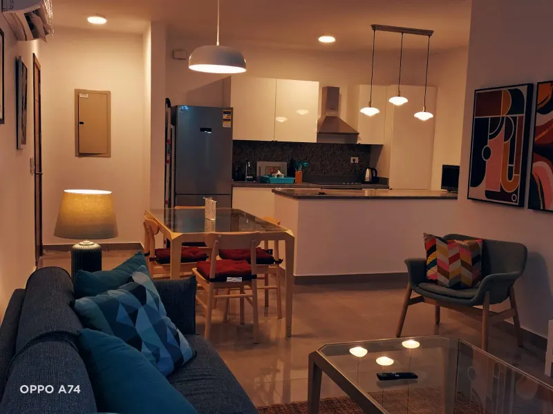 C01-S08 Beachtown 2 Bedroom Apartment — photo 5
