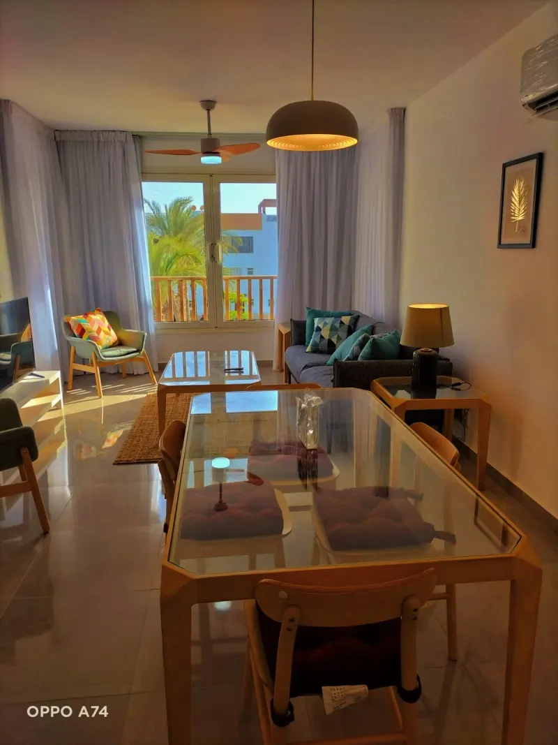 C01-S08 Beachtown 2 Bedroom Apartment — photo 6