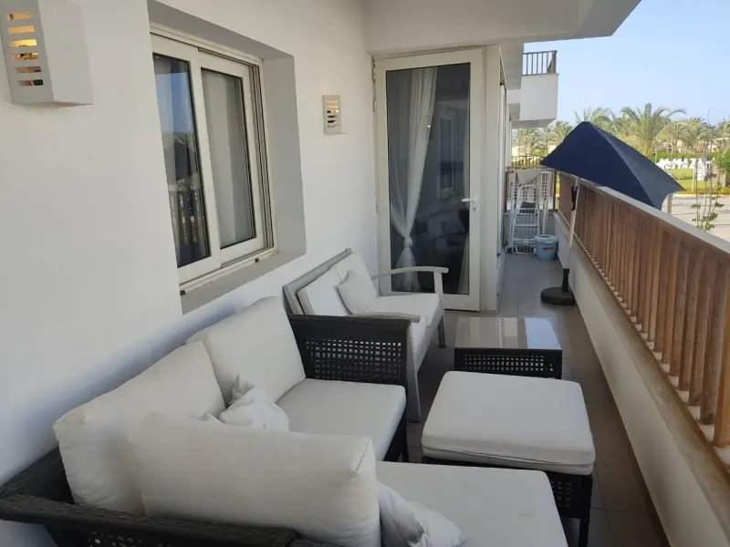 C02-F03 Beachtown 2 Bedroom Apartment, photo 7