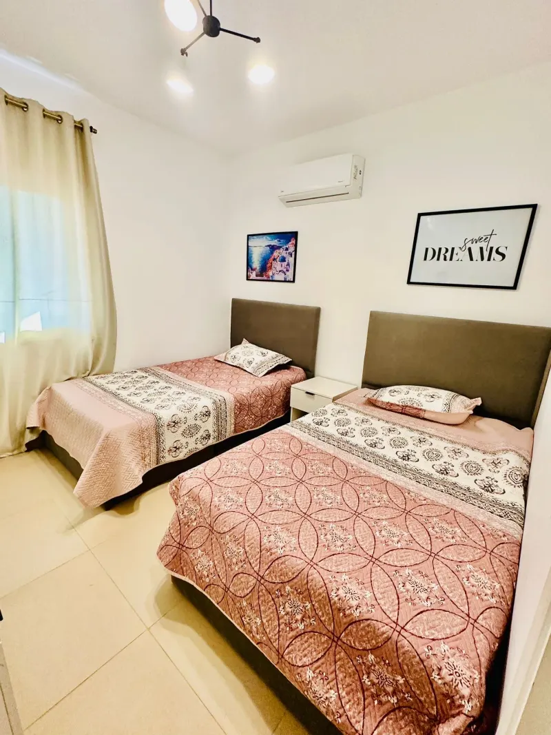 C03-F01 Beachtown 2 Bedroom Apartment, photo 4