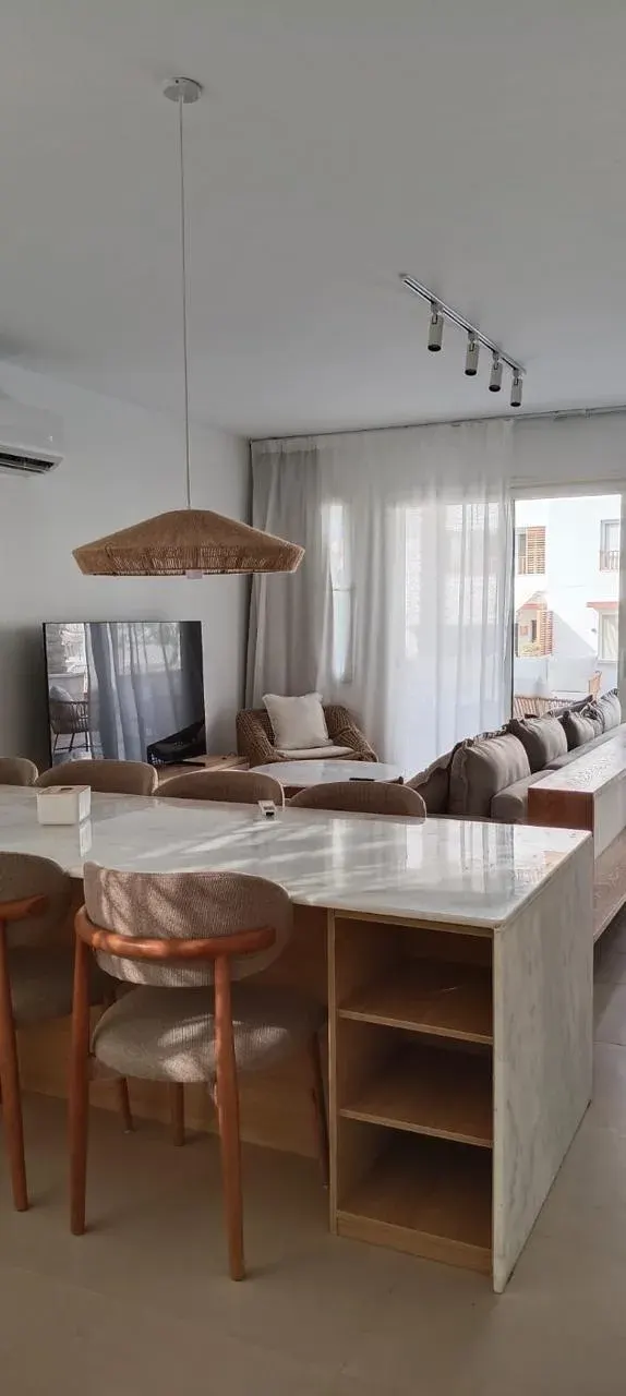 C07 Beachtown 4 Bedroom + Maid's Room Townvilla