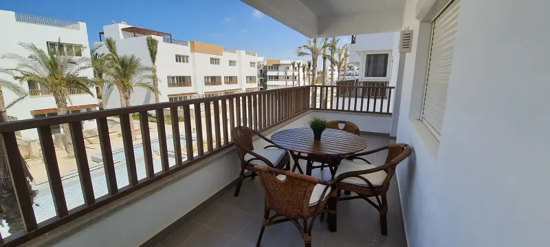C08-F04 Beachtown 2 Bedroom Apartment — photo 5